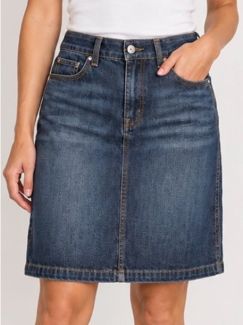 Ann Taylor Dark Wash Denim Mini Skirt Size 4